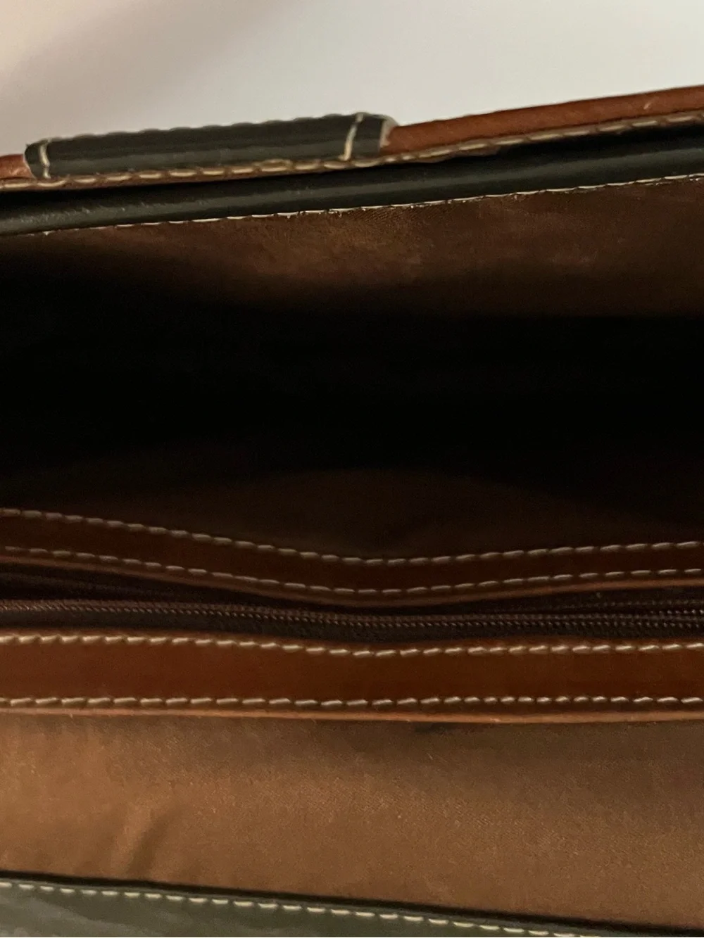 EUC Unisex Two-Tone Brown and Black Leather Briefcase — Professional Work Bag
